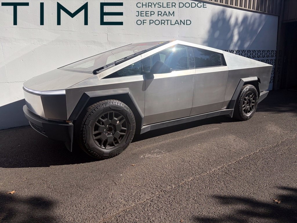2025 Tesla Cybertruck