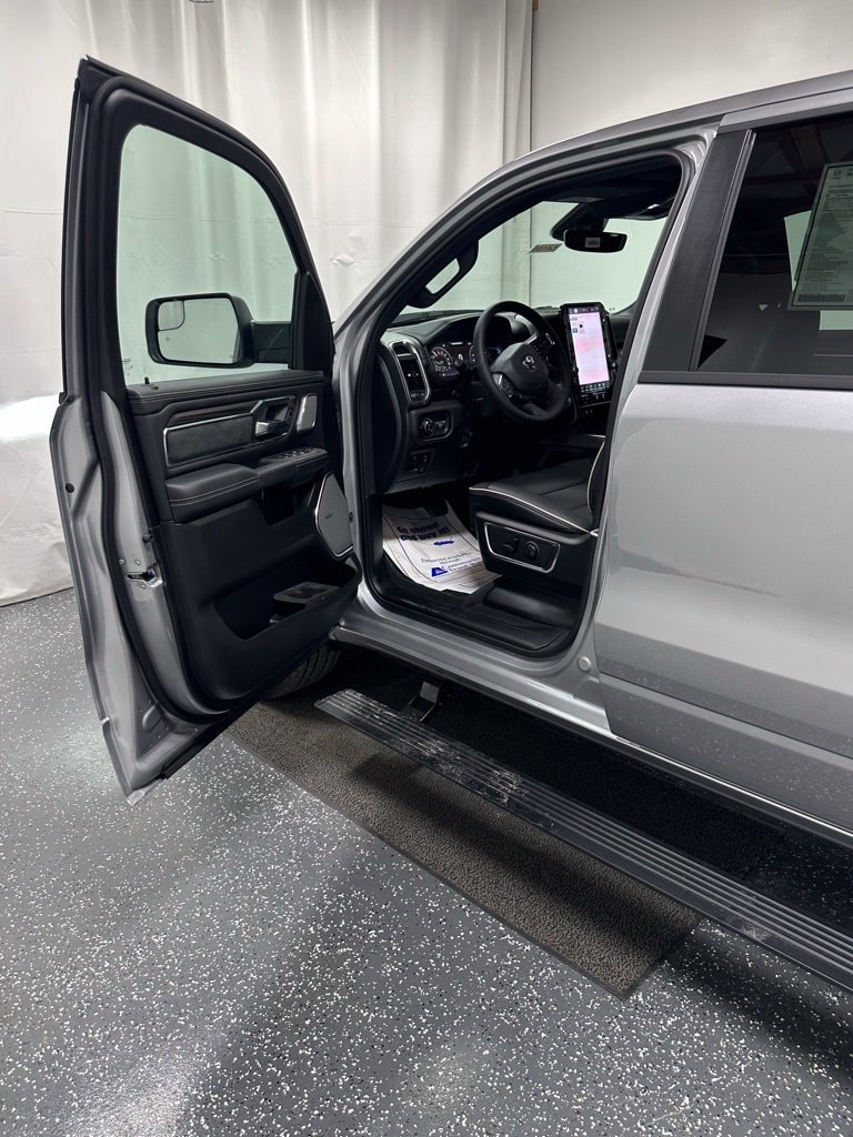 2026 RAM 1500 Laramie - Photo 8