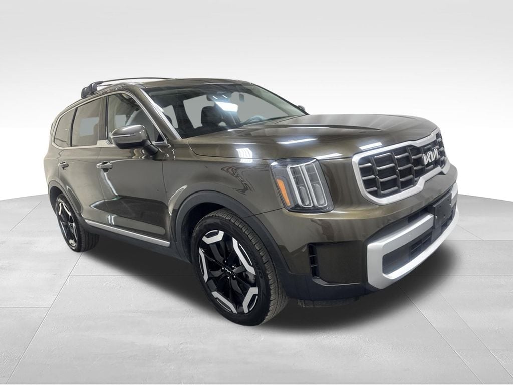 Used 2025 Kia Telluride S SUV