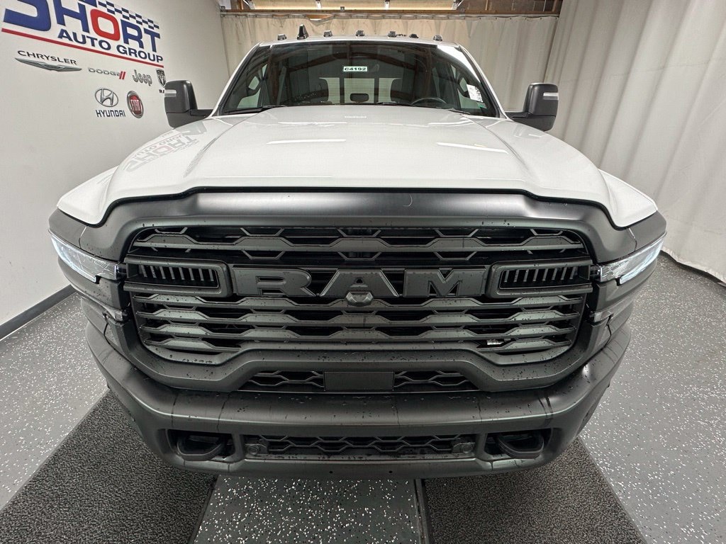 New 2026 Ram 2500 TRADESMAN CREW CAB 4X4 6'4 BOX Pickup