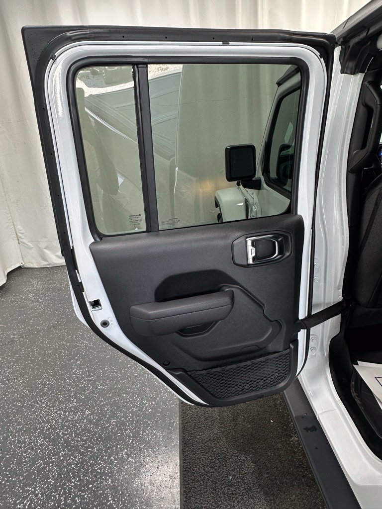 2025 Jeep Gladiator Sport S - Photo 23