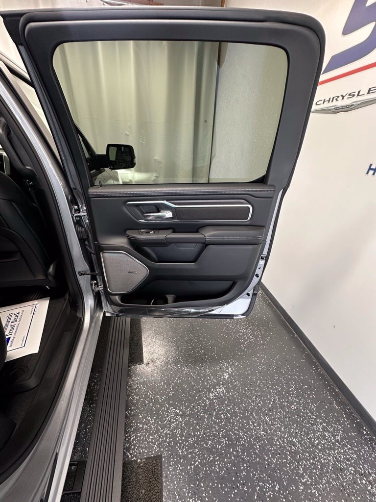 2026 RAM 1500 Laramie - Photo 19