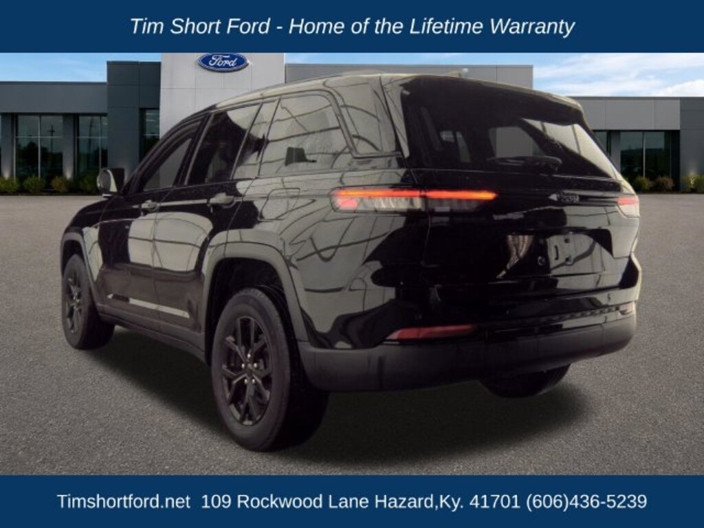 Used 2024 Jeep Grand Cherokee Laredo SUV
