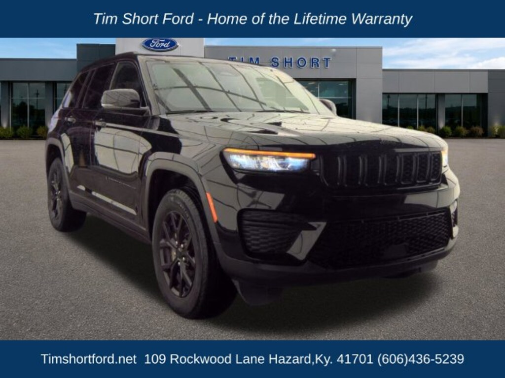 Used 2024 Jeep Grand Cherokee Laredo SUV