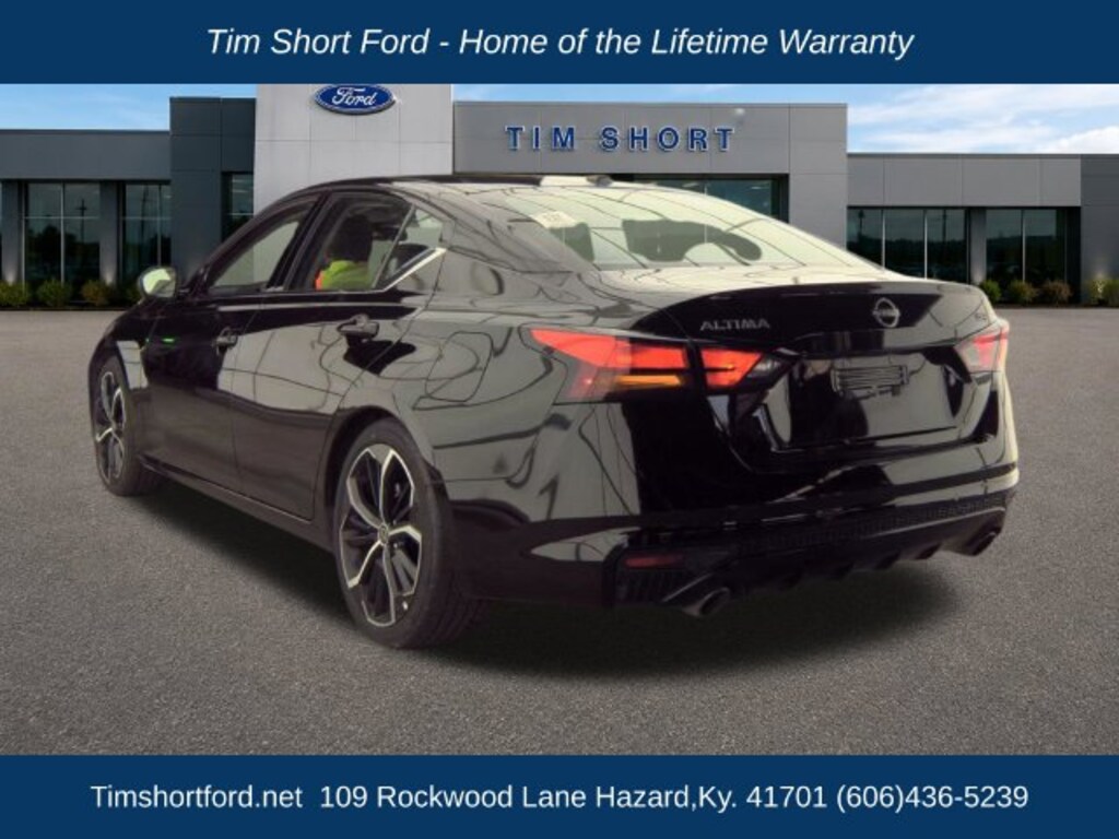 Used 2025 Nissan Altima SR Sedan