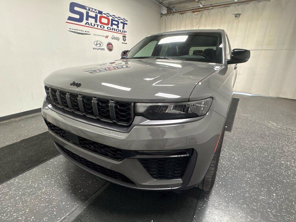 New 2027 Jeep Grand Cherokee Limited SUV