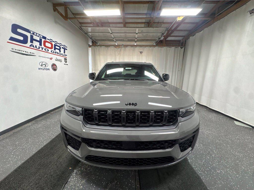 New 2027 Jeep Grand Cherokee Limited Reserve SUV