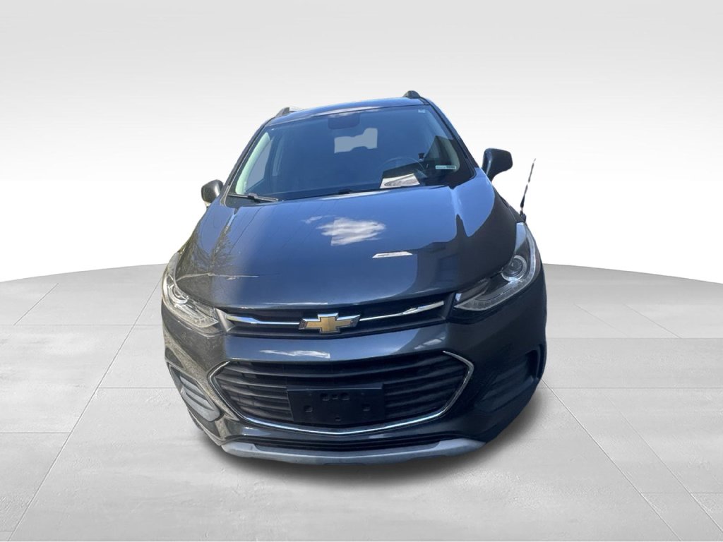 Used 2018 Chevrolet Trax LT with VIN KL7CJPSB2JB725412 for sale in Pikeville, KY
