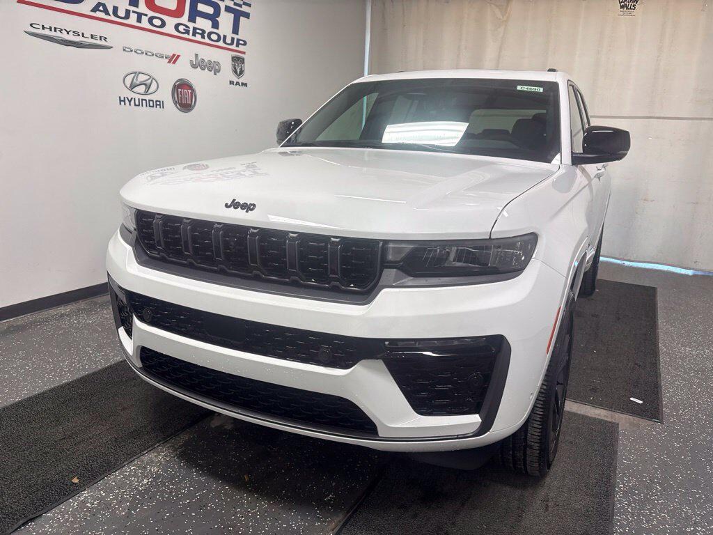New 2027 Jeep Grand Cherokee Limited Reserve SUV