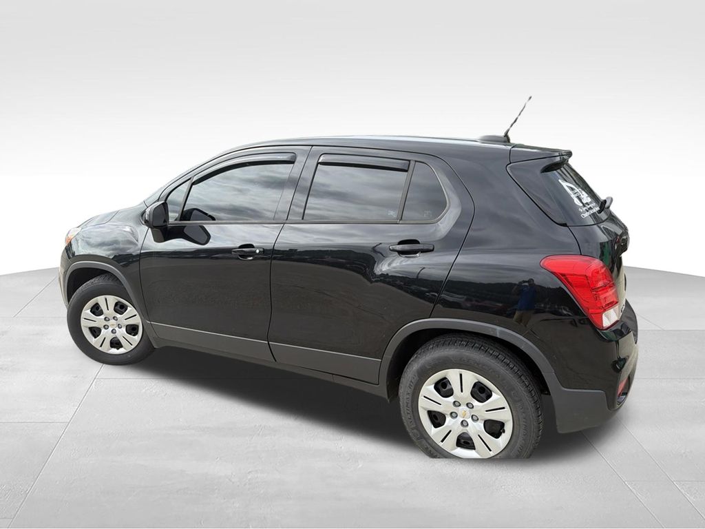 Used 2017 Chevrolet Trax LS with VIN 3GNCJKSB3HL188989 for sale in Pikeville, KY