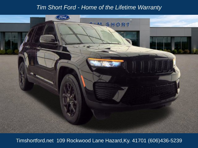 Used 2024 Jeep Grand Cherokee Laredo SUV
