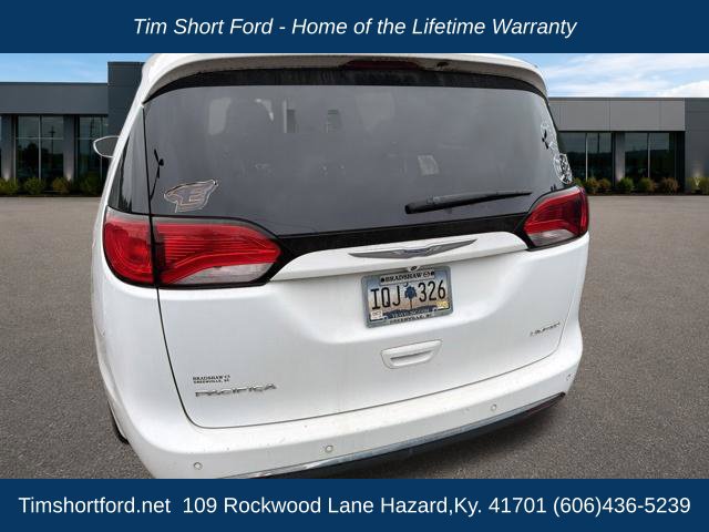 Used 2018 Chrysler Pacifica Limited Passenger Van