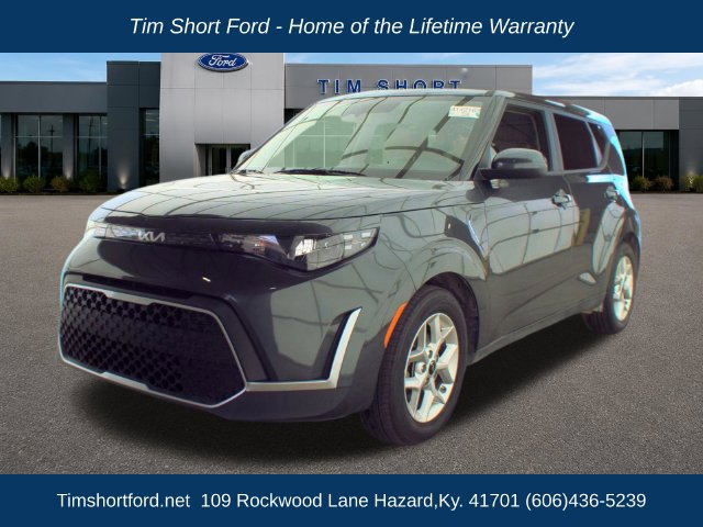 Used 2025 Kia Soul LX Hatchback