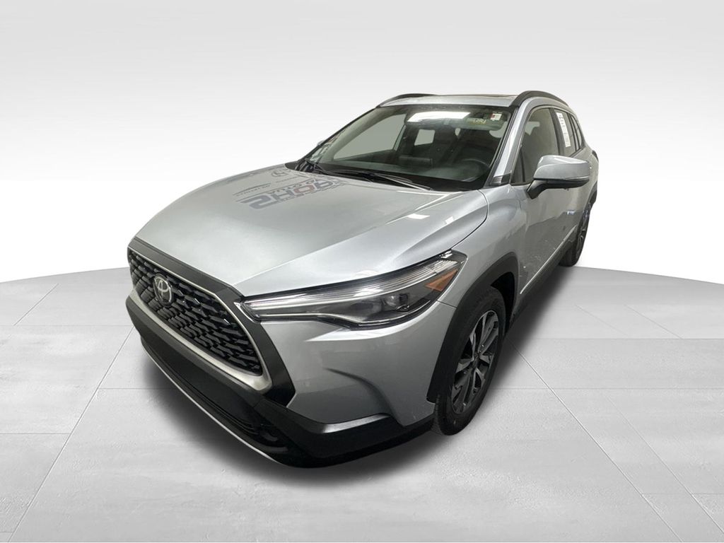 Used 2024 Toyota Corolla Cross XLE SUV