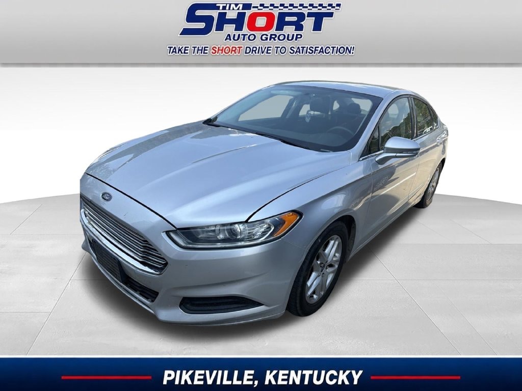 Used 2015 Ford Fusion SE Sedan