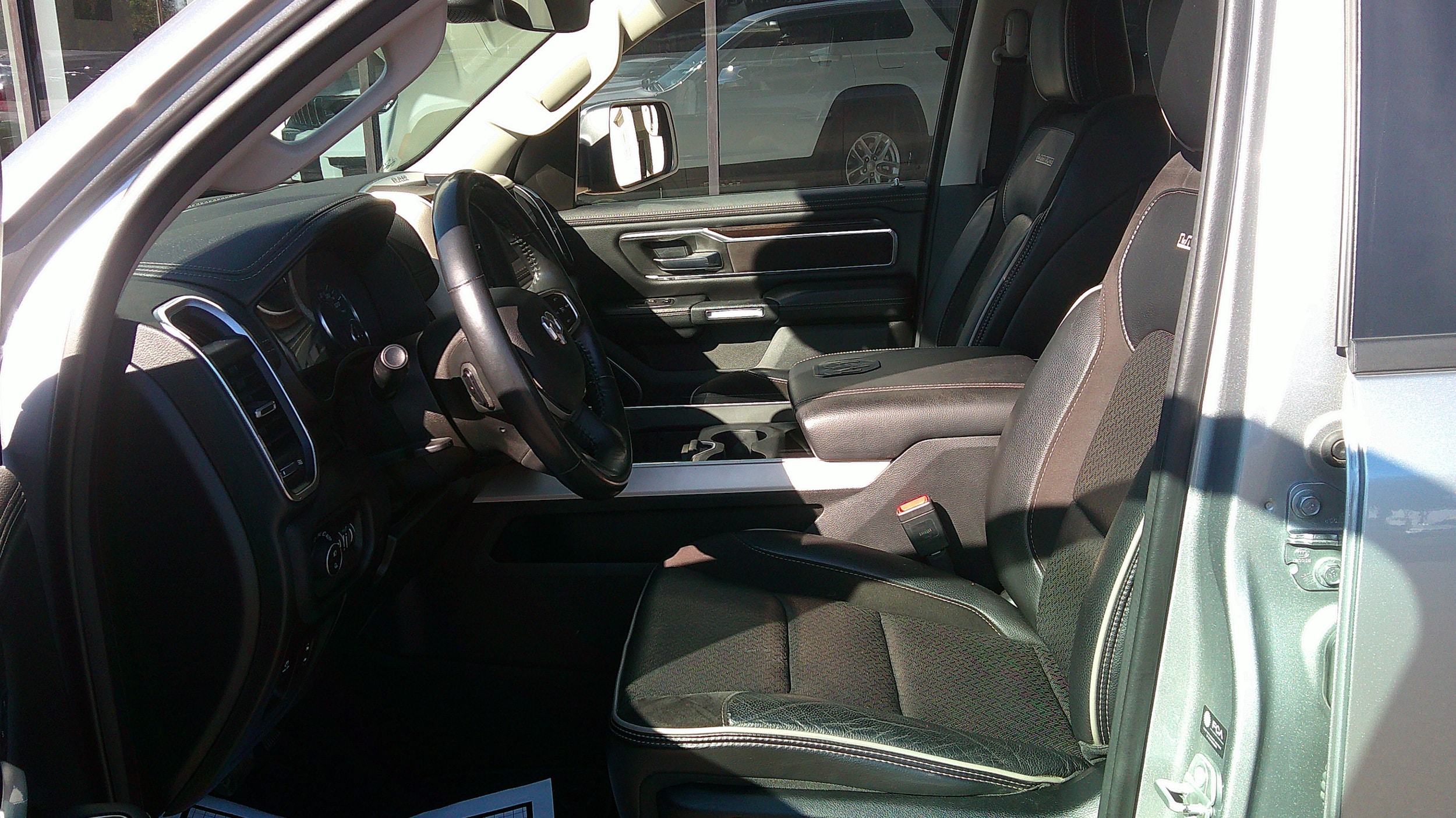 2022 RAM Ram 1500 Pickup Laramie - Photo 9