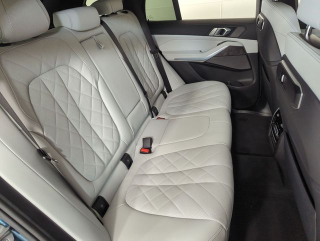 2026 BMW X5 40i - Photo 18