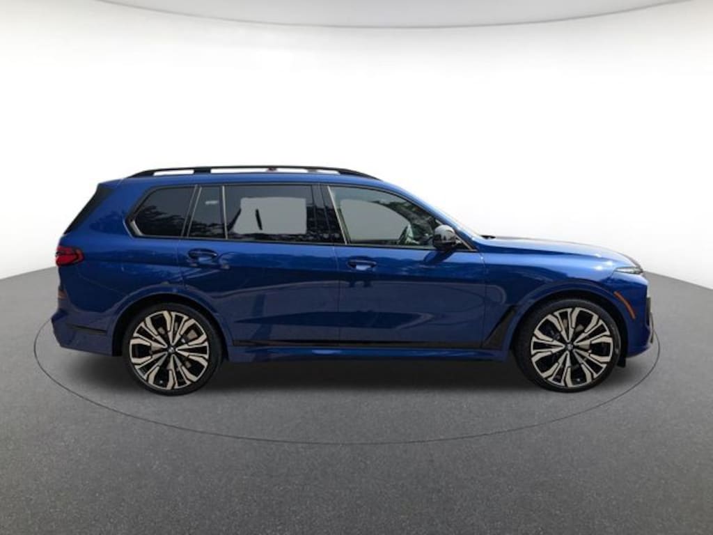 New 2027 BMW X7 M60i SUV