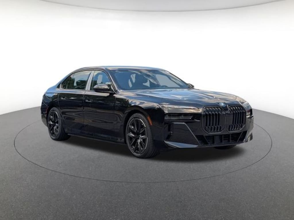 New 2026 BMW 750e xDrive Sedan