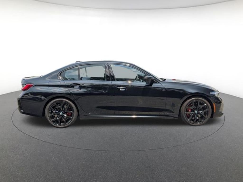 New 2026 BMW 330i xDrive Sedan