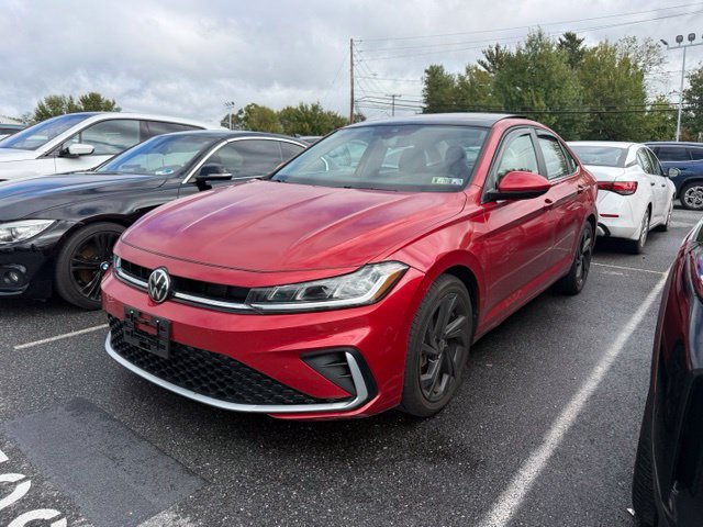 Used 2025 Volkswagen Jetta 1.5T SE Sedan