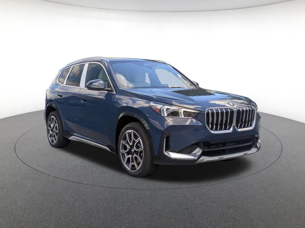 2026 BMW X1 28i - Photo 3