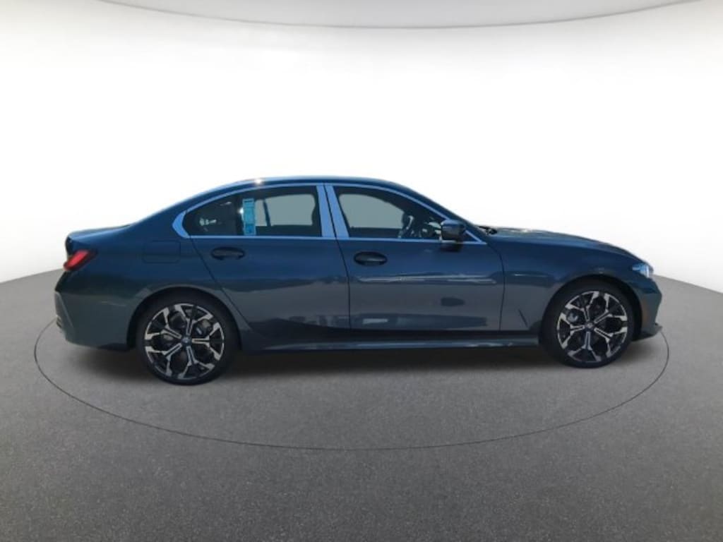 New 2026 BMW 330i xDrive Sedan