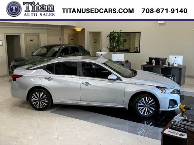 2023 Nissan Altima SV