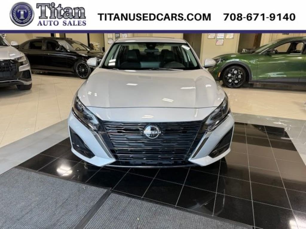 Used 2023 Nissan Altima 2.5 SV Sedan