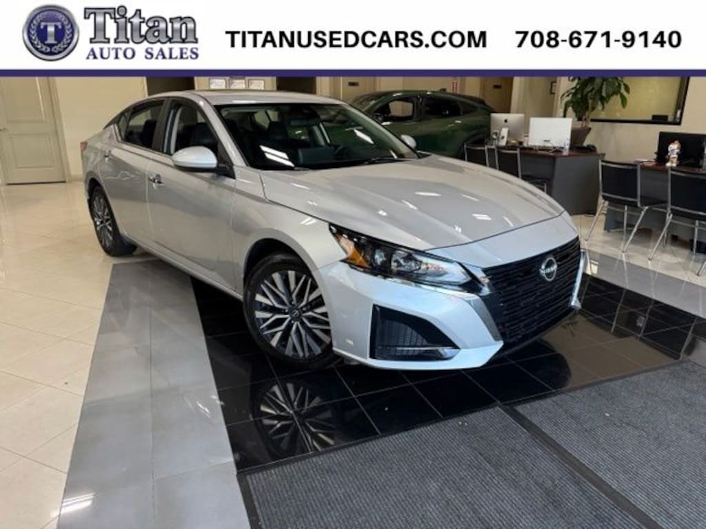 Used 2023 Nissan Altima 2.5 SV Sedan