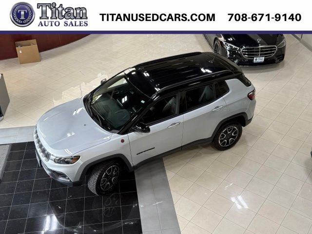 2025 Jeep Compass Trailhawk - Photo 36