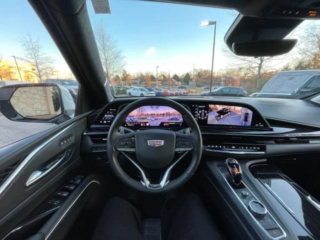 2023 Cadillac Escalade V-Series - Photo 12