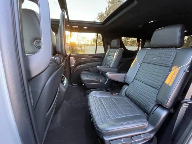 2023 Cadillac Escalade V-Series - Photo 16