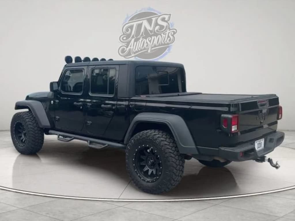 Used 2020 Jeep Gladiator Sport Truck