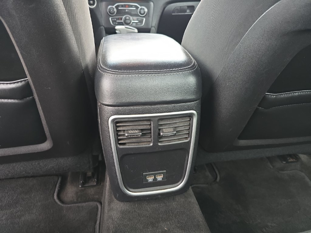 2016 Dodge Charger R/T - Photo 13