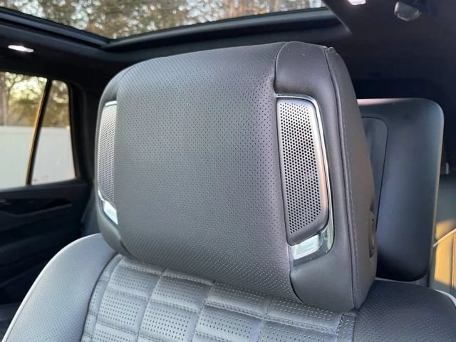 2023 Cadillac Escalade V-Series - Photo 27