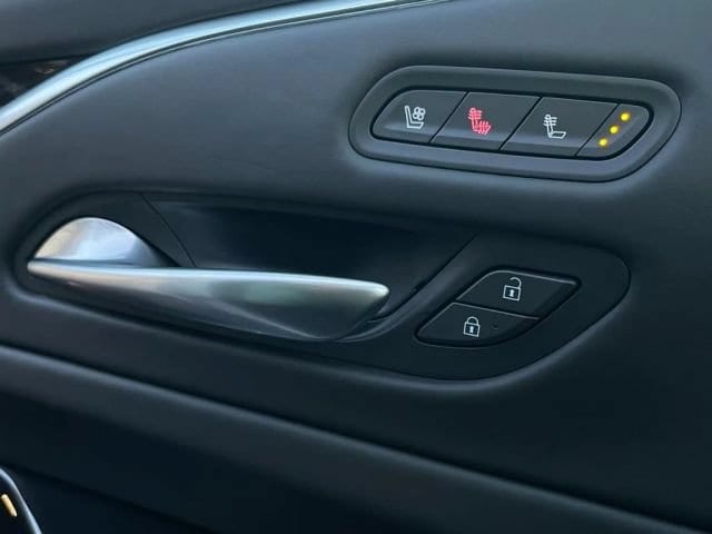 2023 Cadillac Escalade V-Series - Photo 13