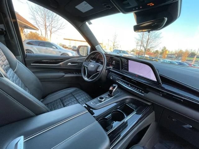 2023 Cadillac Escalade V-Series - Photo 26