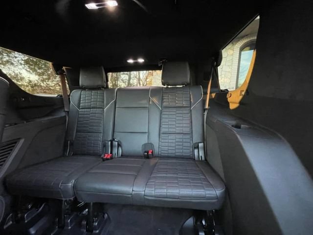 2023 Cadillac Escalade V-Series - Photo 18