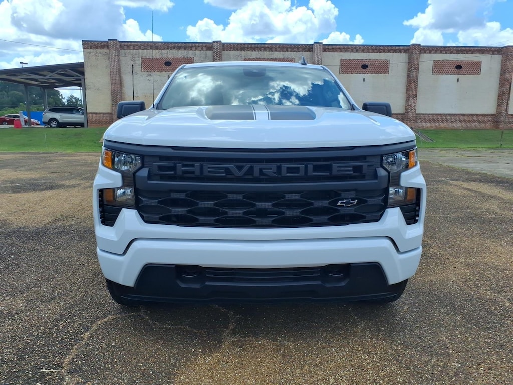 New 2026 Chevrolet Silverado 1500 Custom Truck