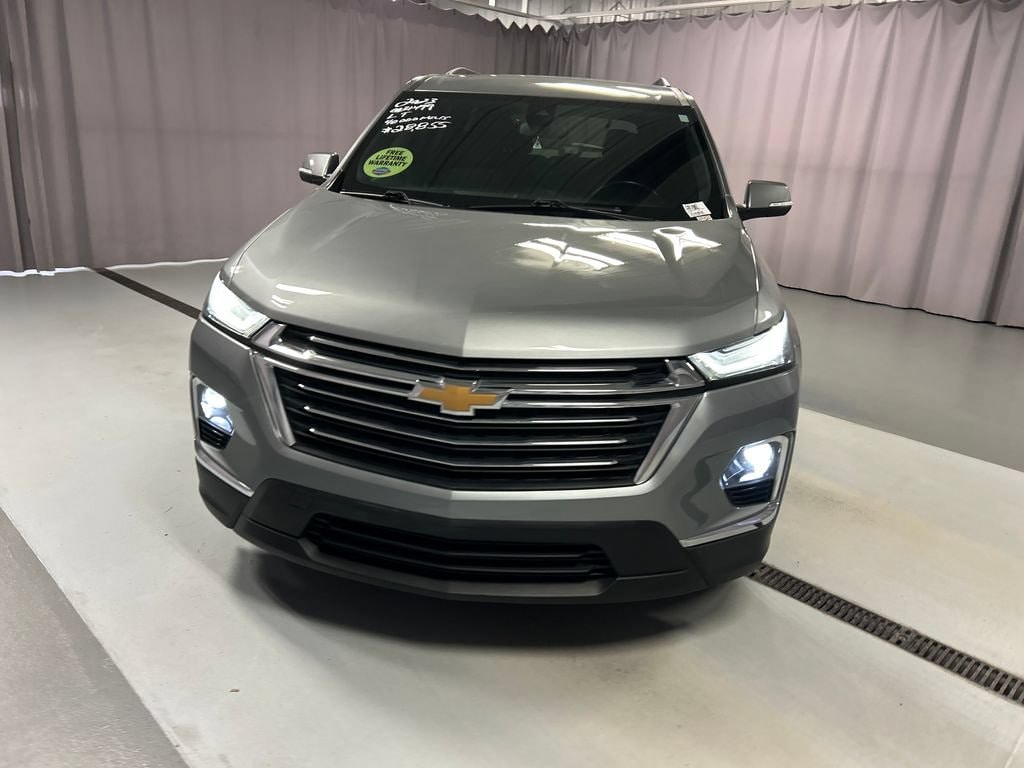 Used 2023 Chevrolet Traverse LT Cloth SUV