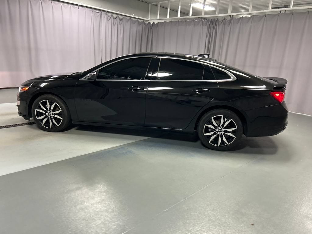 Used 2025 Chevrolet Malibu RS Sedan