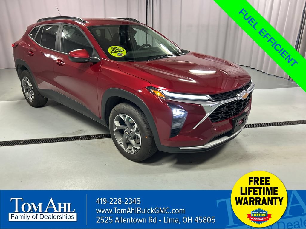 Used 2025 Chevrolet Trax LT SUV