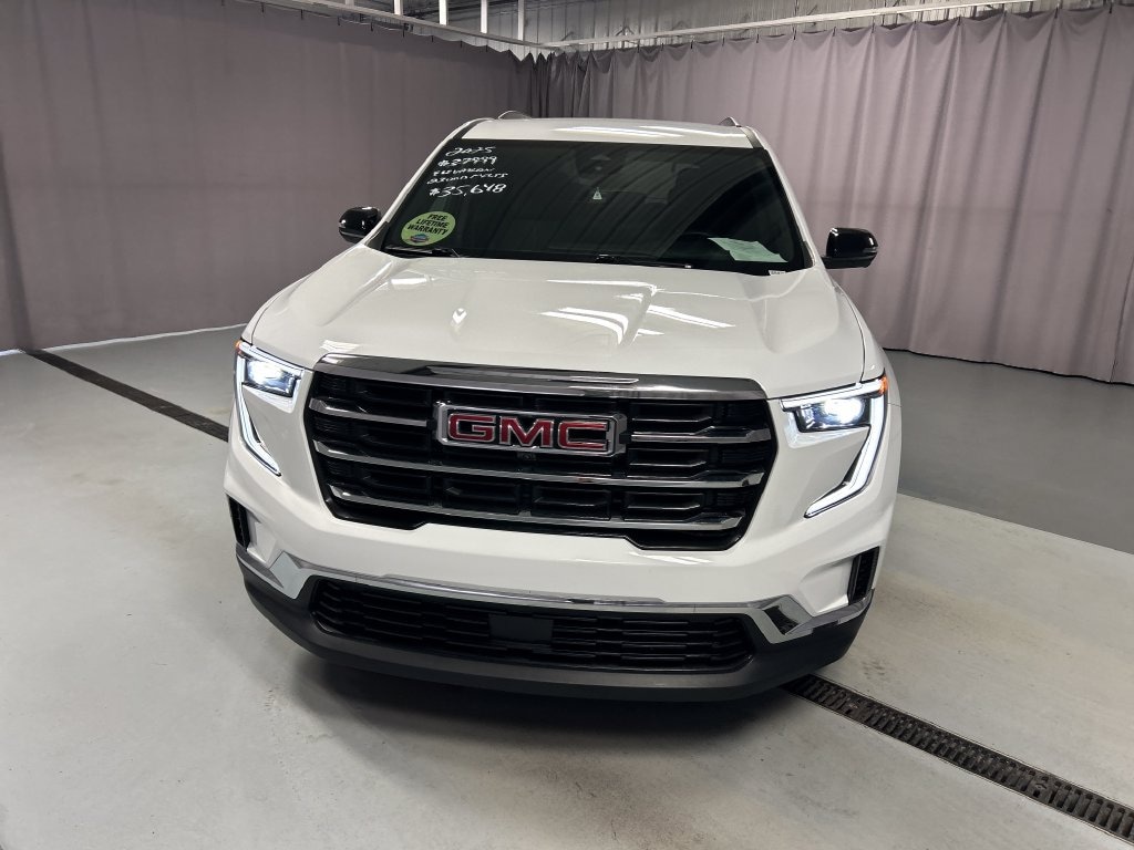 Used 2025 GMC Acadia Elevation SUV