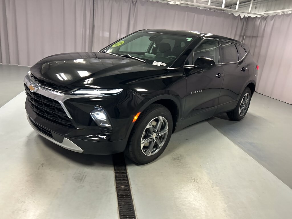 Used 2025 Chevrolet Blazer 2LT SUV