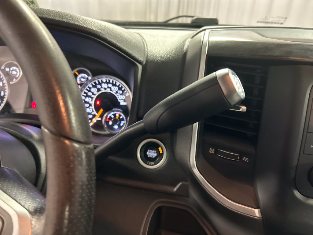 2022 RAM Ram 3500 Chassis Cab SLT - Photo 18