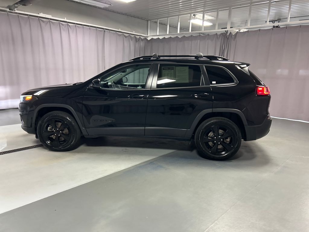 Used 2023 Jeep Cherokee Altitude Lux SUV