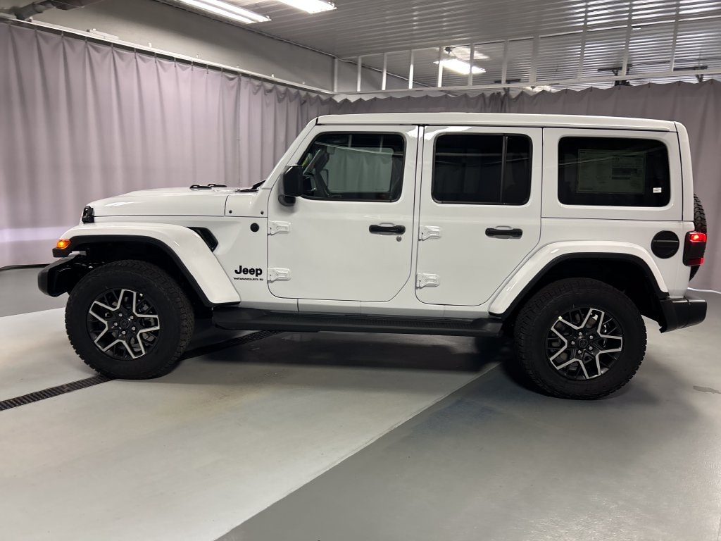 New 2027 Jeep Wrangler 4-DOOR SAHARA Sport Utility