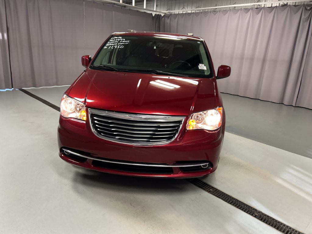 Used 2016 Chrysler Town & Country Touring Van LWB Passenger Van