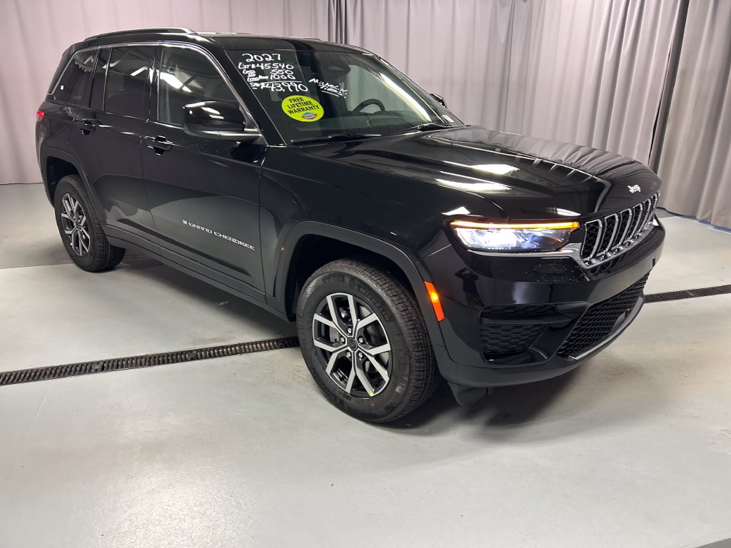 New 2027 Jeep Grand Cherokee LAREDO 4X4 Sport Utility